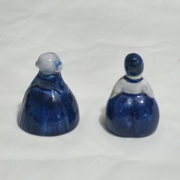 Vintage Hand Painted Holland Bells Blue Ceramic Couple Man Woman 2" Figurines - Picture 2 of 7